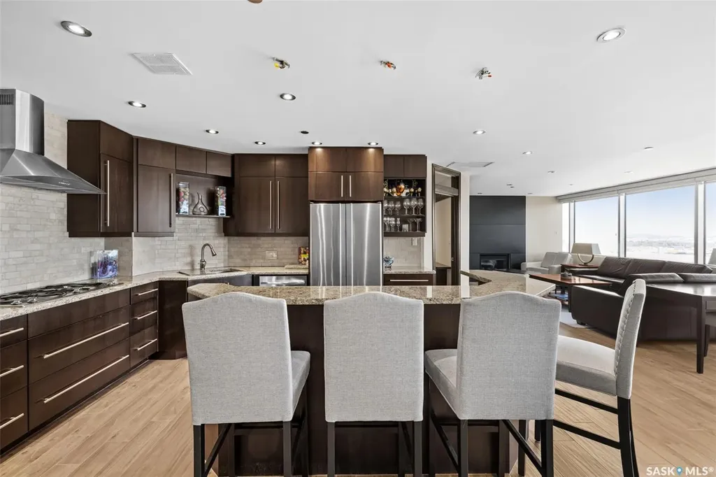 1914 Hamilton Street Regina SK S4P 3N6
