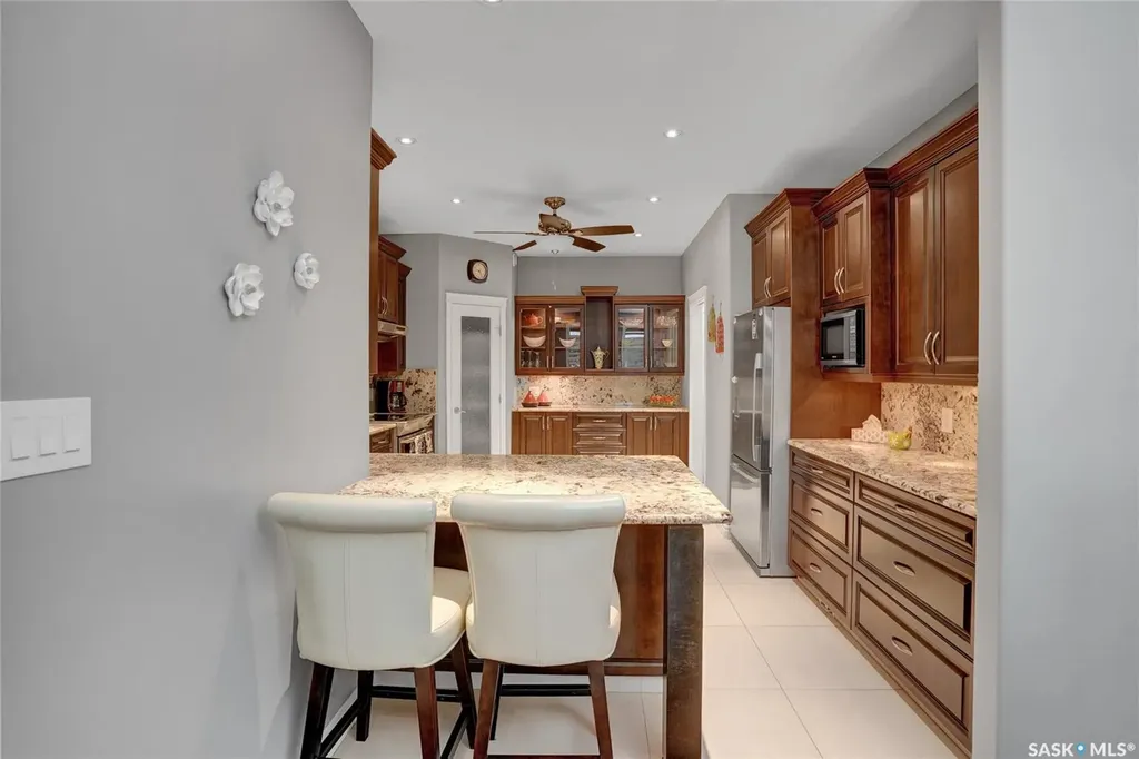 215-217 North Shore Drive Marquis Rm No. 191 SK S0H 4C0