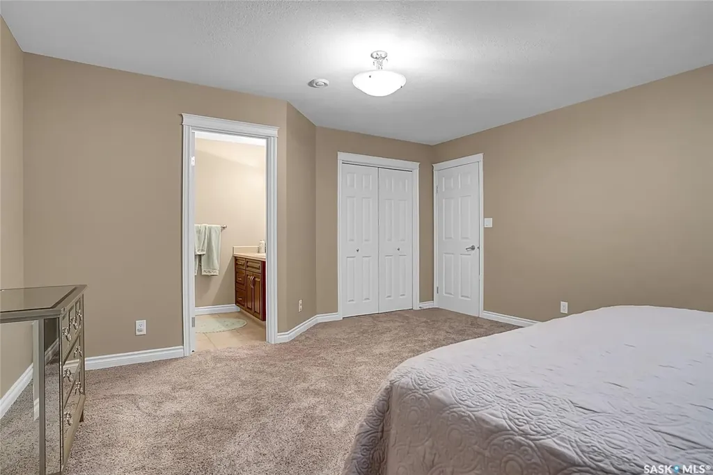 215-217 North Shore Drive Marquis Rm No. 191 SK S0H 4C0