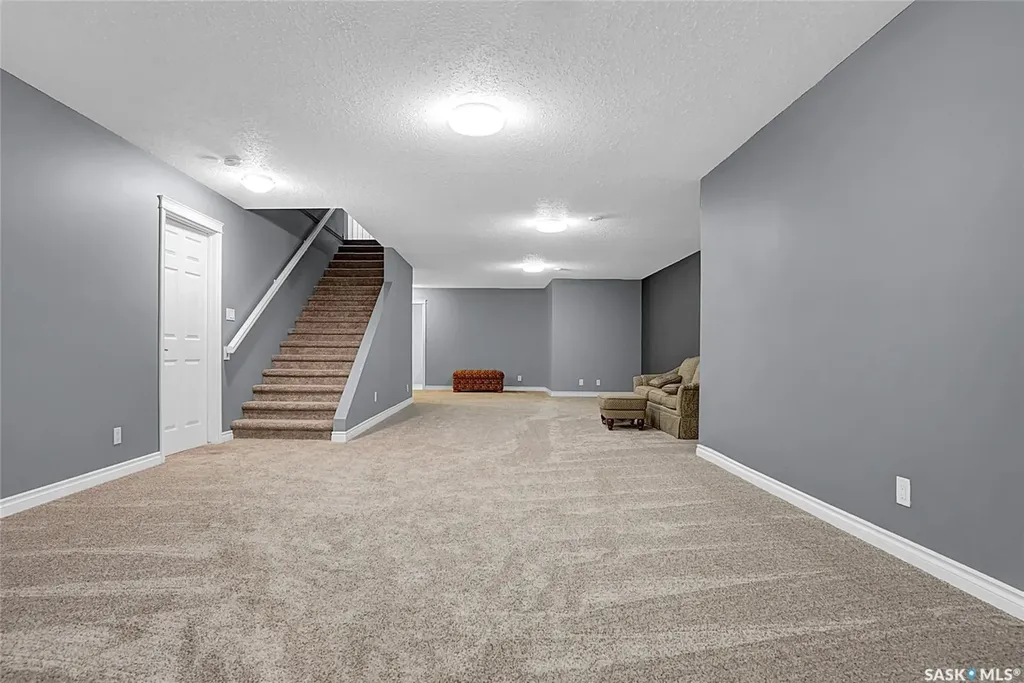 215-217 North Shore Drive Marquis Rm No. 191 SK S0H 4C0