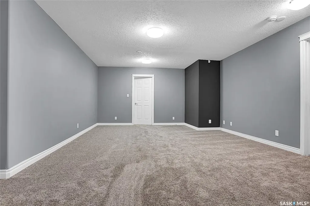 215-217 North Shore Drive Marquis Rm No. 191 SK S0H 4C0