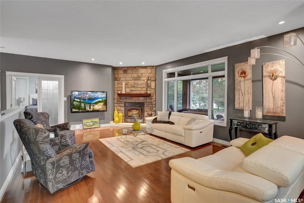 215-217 North Shore Drive Marquis Rm No. 191 SK S0H 4C0