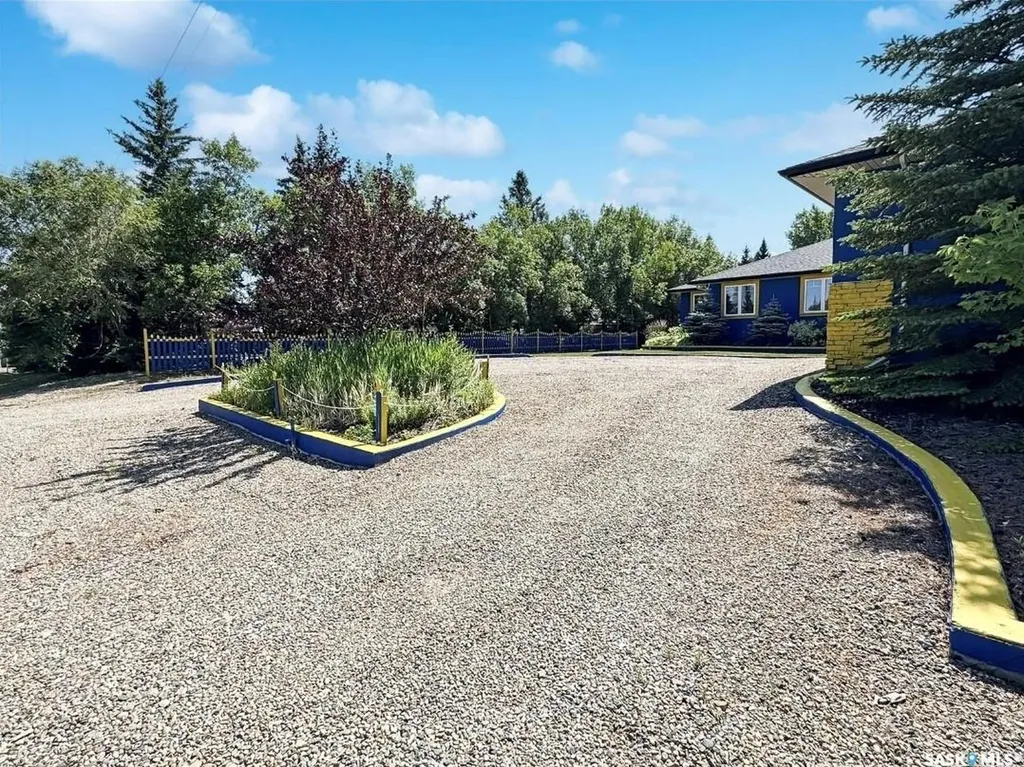30 West Park Drive Battleford SK S0M 0E0