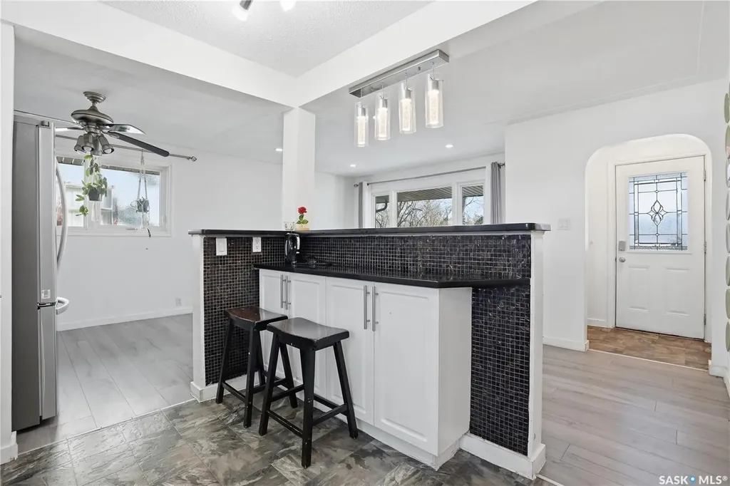 632 Aberdeen Crescent Regina SK S4T 6A9
