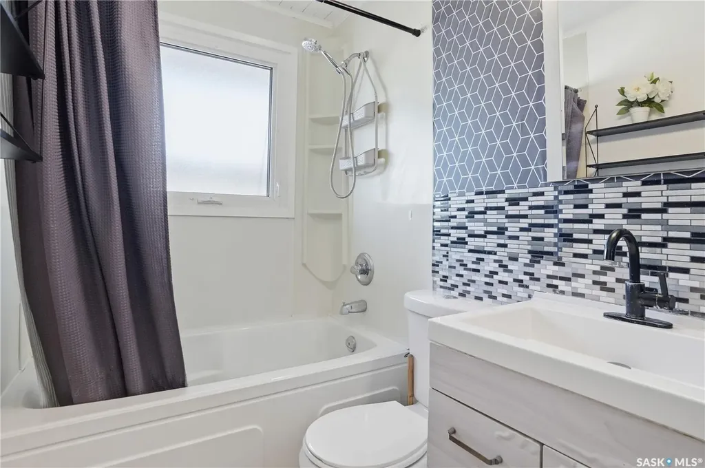 632 Aberdeen Crescent Regina SK S4T 6A9