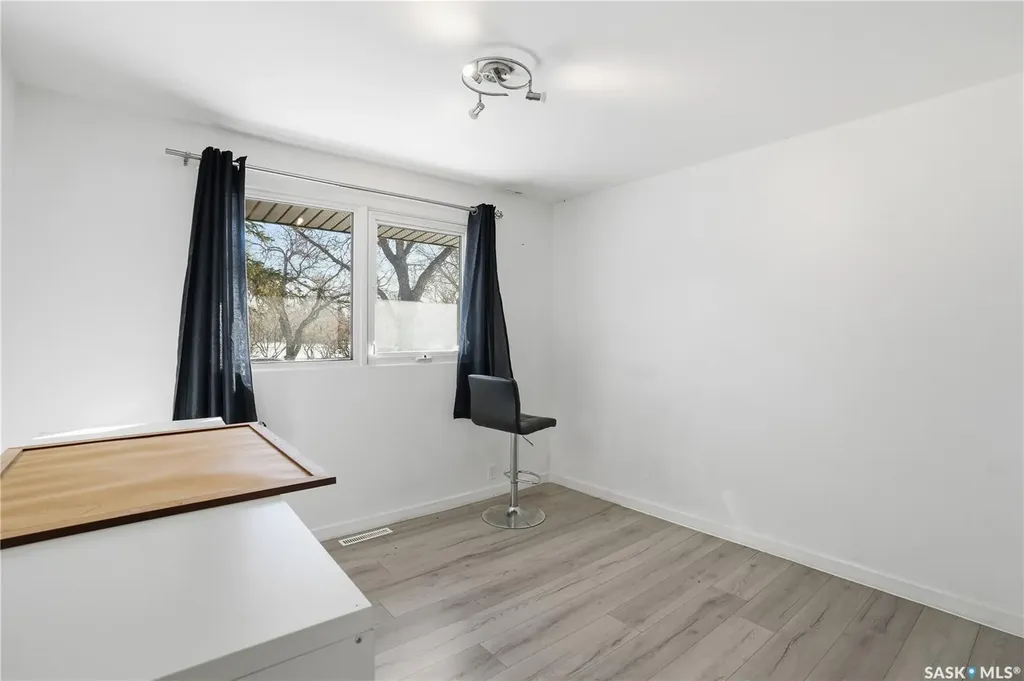 632 Aberdeen Crescent Regina SK S4T 6A9
