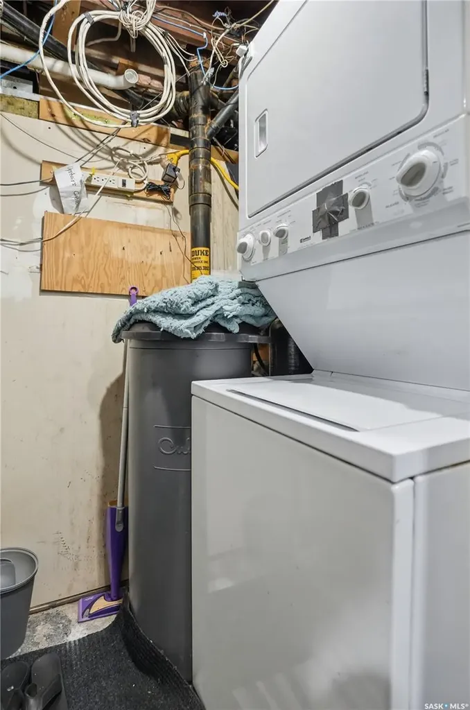 632 Aberdeen Crescent Regina SK S4T 6A9