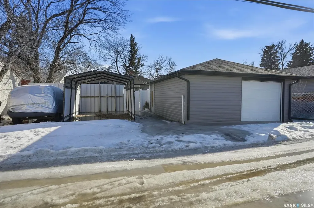 632 Aberdeen Crescent Regina SK S4T 6A9