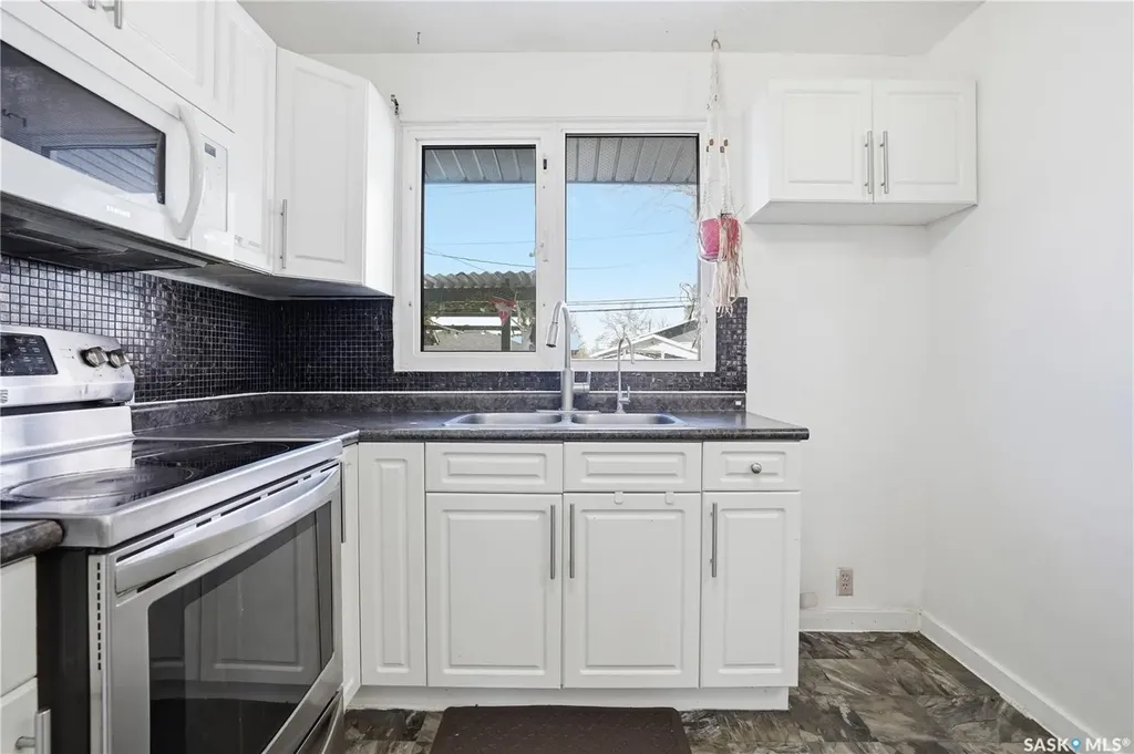632 Aberdeen Crescent Regina SK S4T 6A9