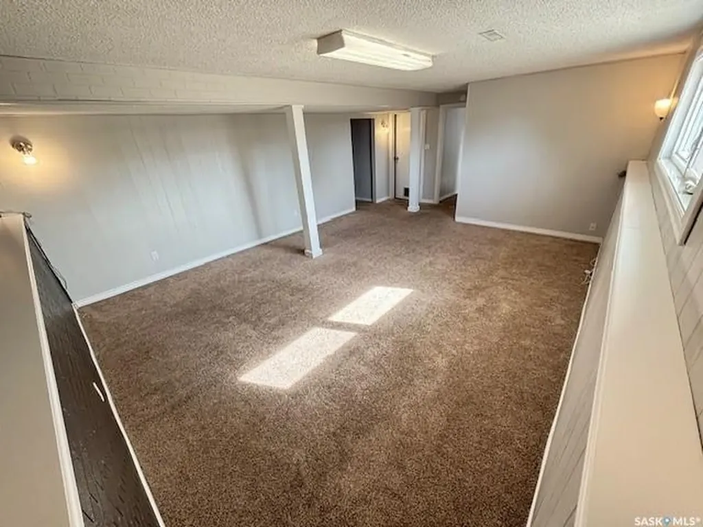 1446 Stadacona Street W Moose Jaw SK S6H 6R9