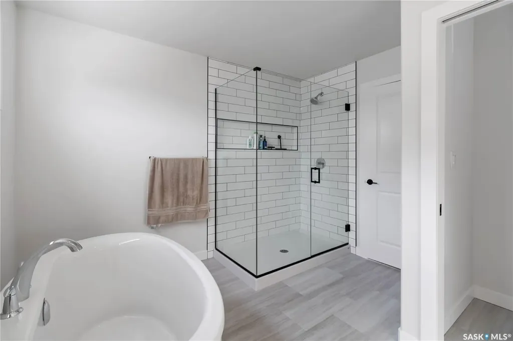 155 Keith Way Saskatoon SK S7V 0X9