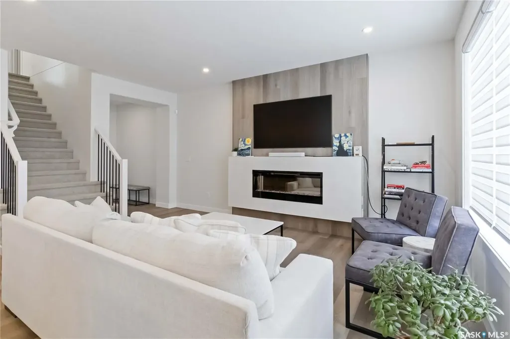 155 Keith Way Saskatoon SK S7V 0X9