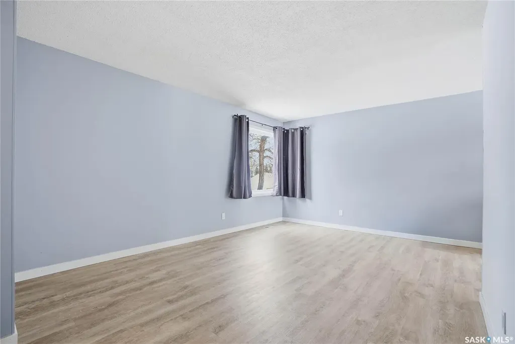 43 Bantry Street Lanigan SK S0K 2M0