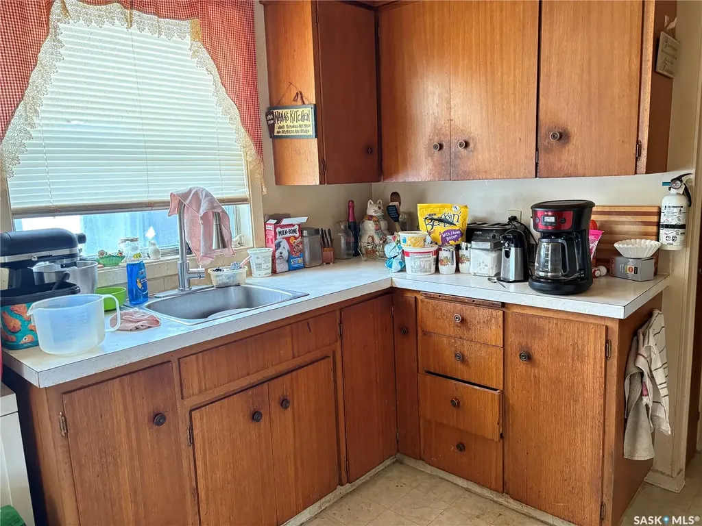 43 Bantry Street Lanigan SK S0K 2M0