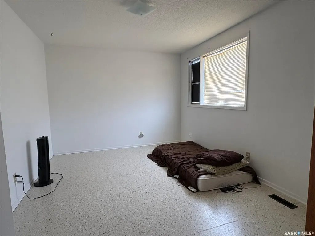 43 Bantry Street Lanigan SK S0K 2M0