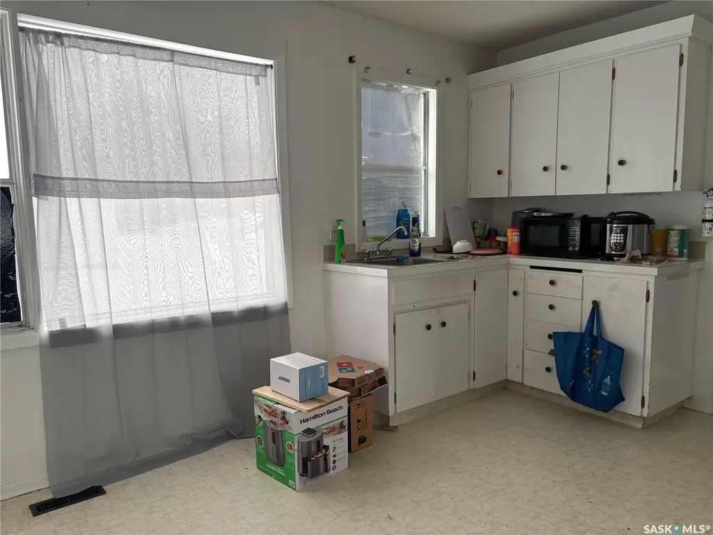 43 Bantry Street Lanigan SK S0K 2M0