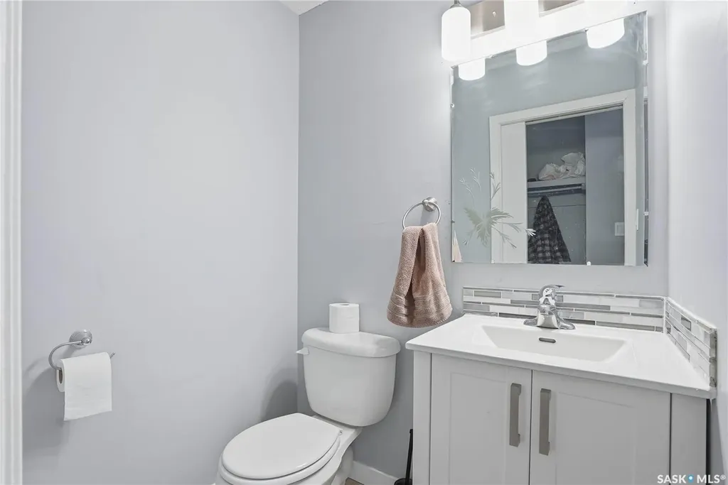 43 Bantry Street Lanigan SK S0K 2M0