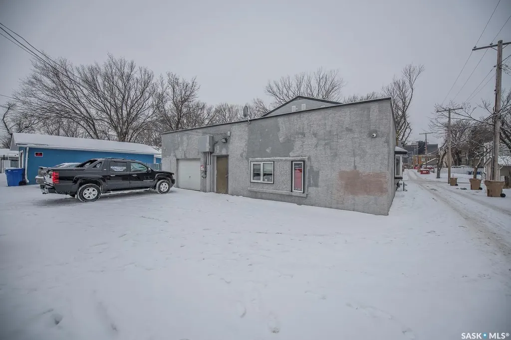 2023 Ottawa Street Regina SK S4P 1P9