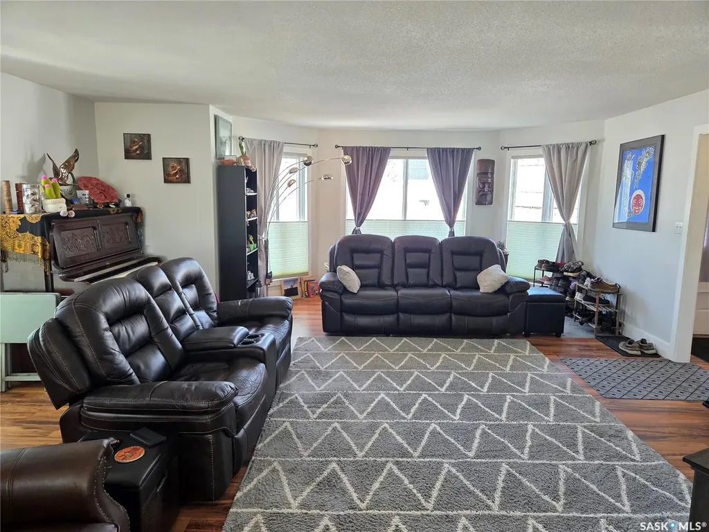 218 2nd Street E Carlyle SK S0C 0R0
