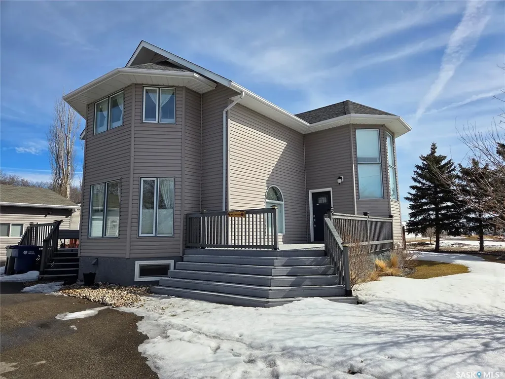 218 2nd Street E Carlyle SK S0C 0R0