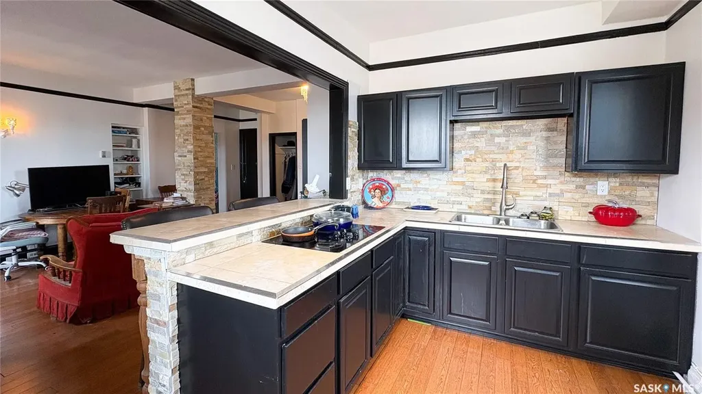 2305 Victoria Avenue Regina SK S4P 0S7