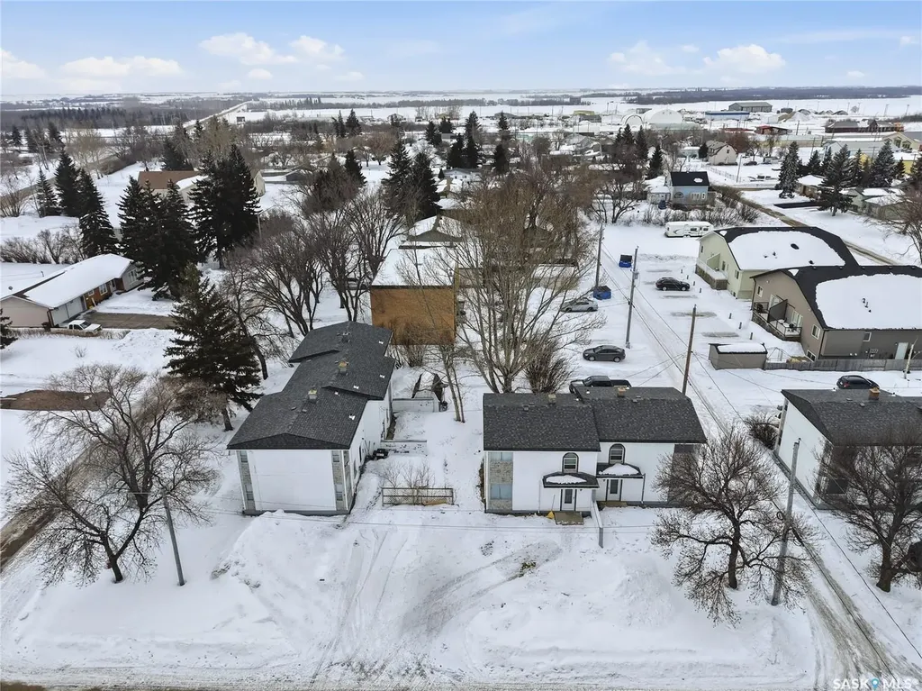 44 Mayo Street Lanigan SK S0K 2M0