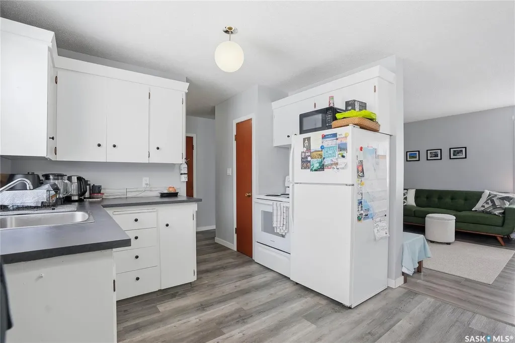 44 Mayo Street Lanigan SK S0K 2M0