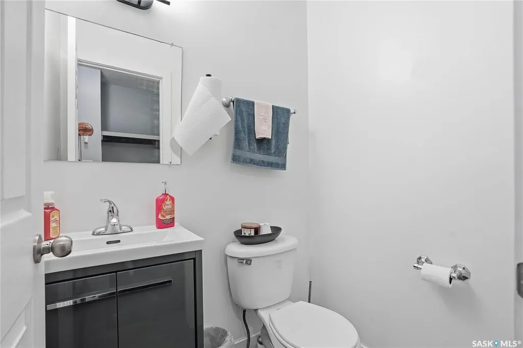 44 Mayo Street Lanigan SK S0K 2M0