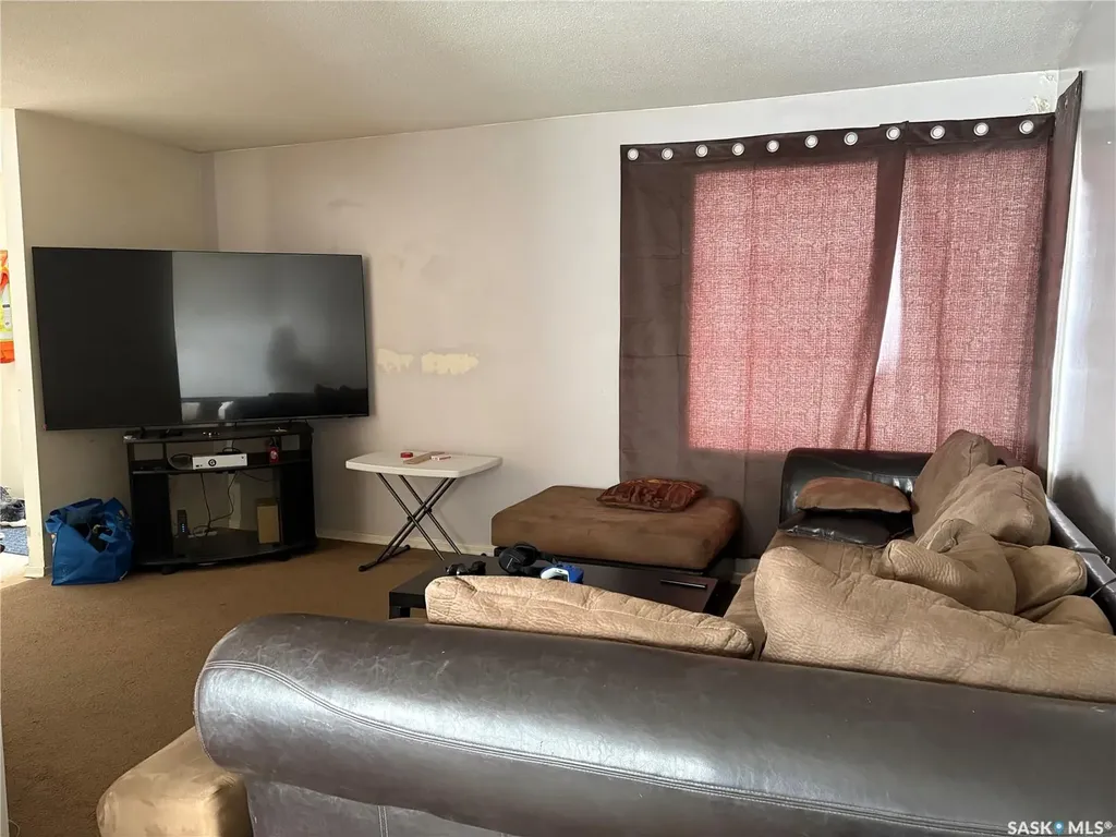 44 Mayo Street Lanigan SK S0K 2M0