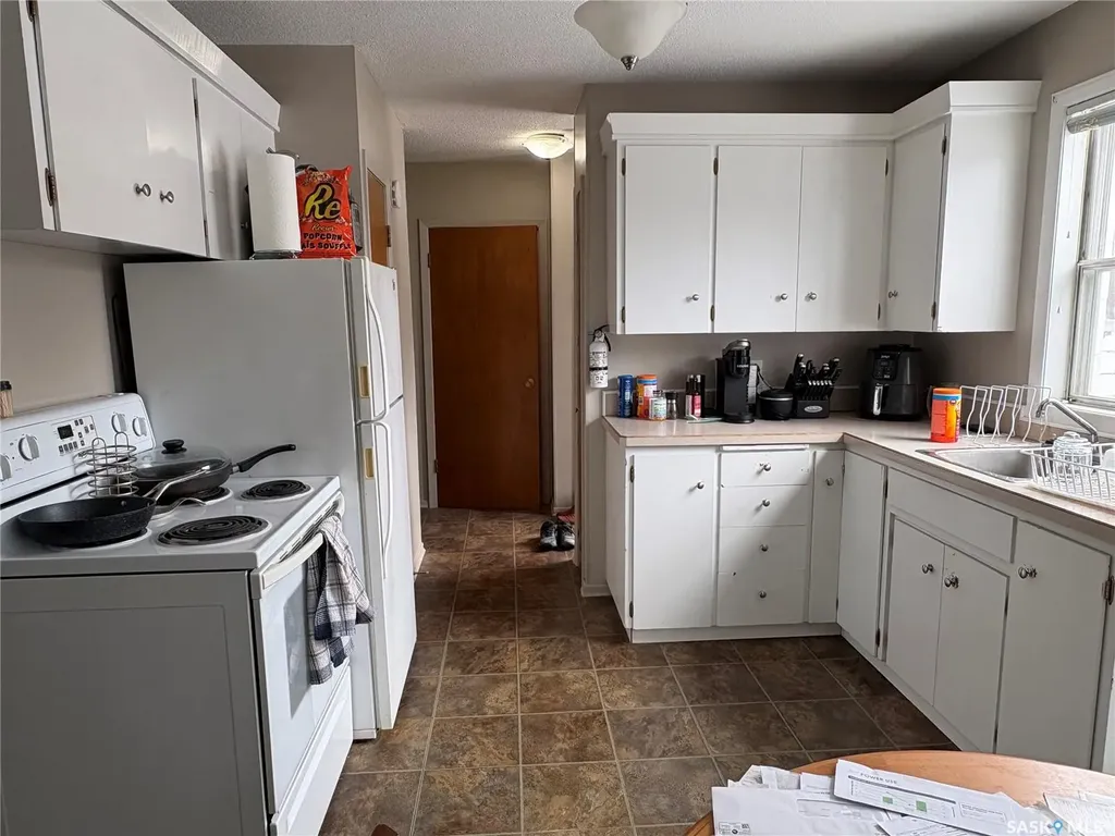 44 Mayo Street Lanigan SK S0K 2M0
