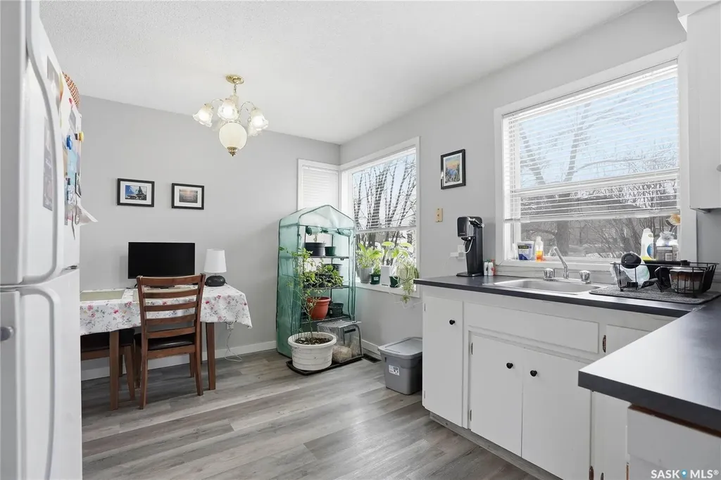 44 Mayo Street Lanigan SK S0K 2M0