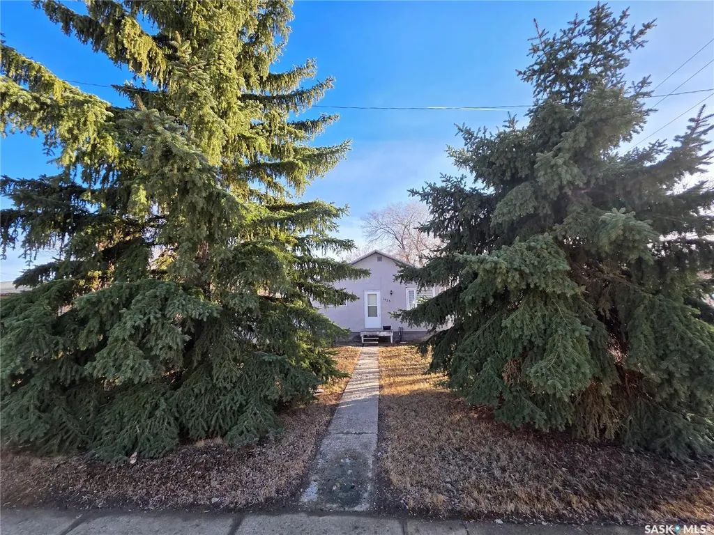 1428 Winnie Street Swift Current SK S9H 1R3
