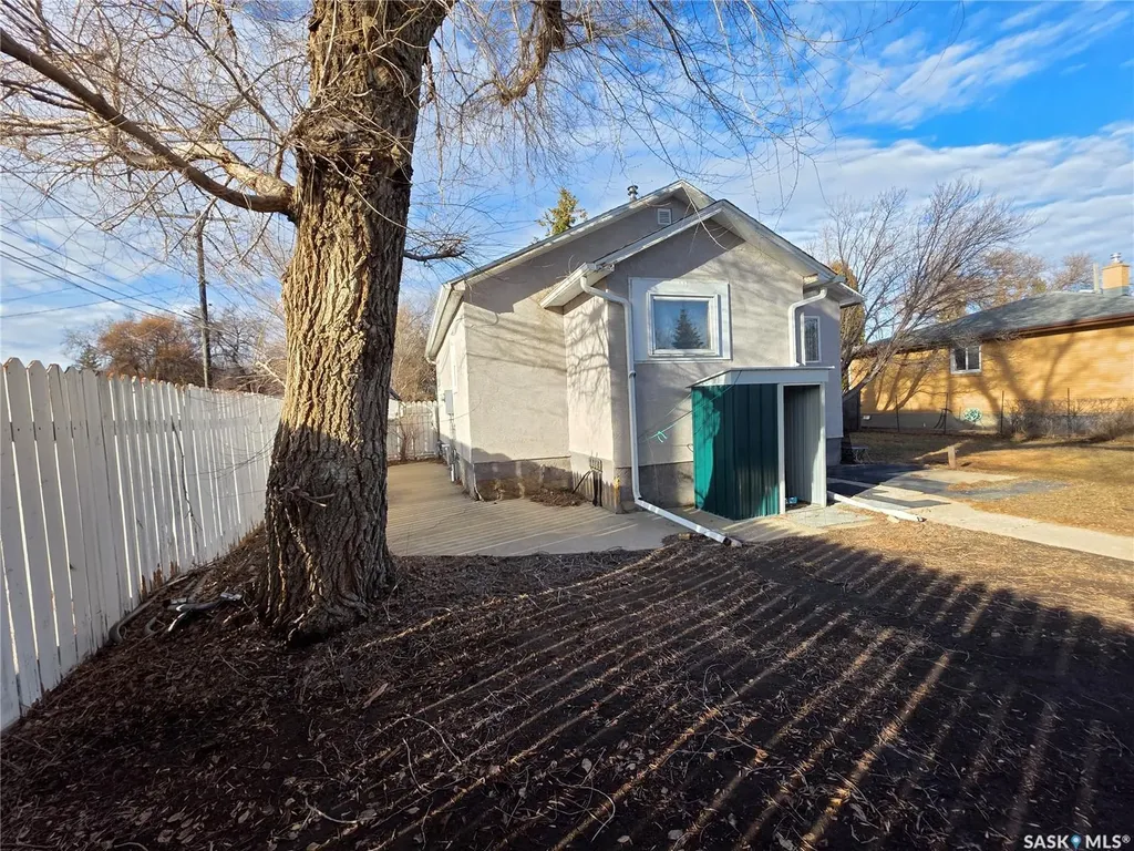1428 Winnie Street Swift Current SK S9H 1R3