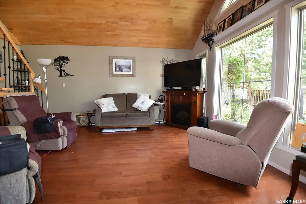 621 Pine Drive Tobin Lake SK S0E 1E0