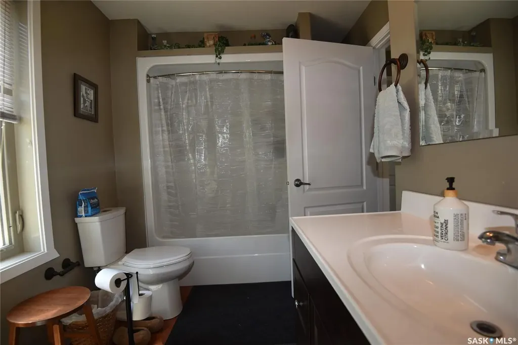 621 Pine Drive Tobin Lake SK S0E 1E0