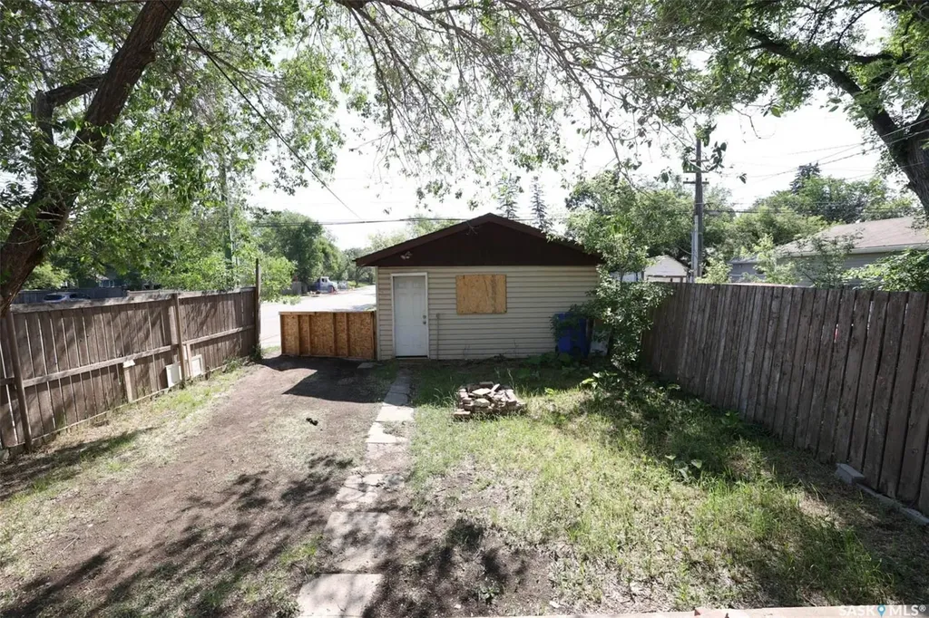 1001 Robinson Street Regina SK S4T 2M8