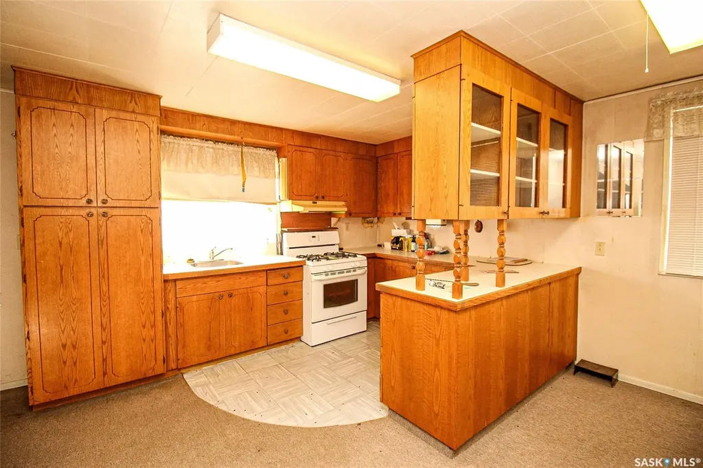 216 2nd Street E Shaunavon SK S0N 2M0