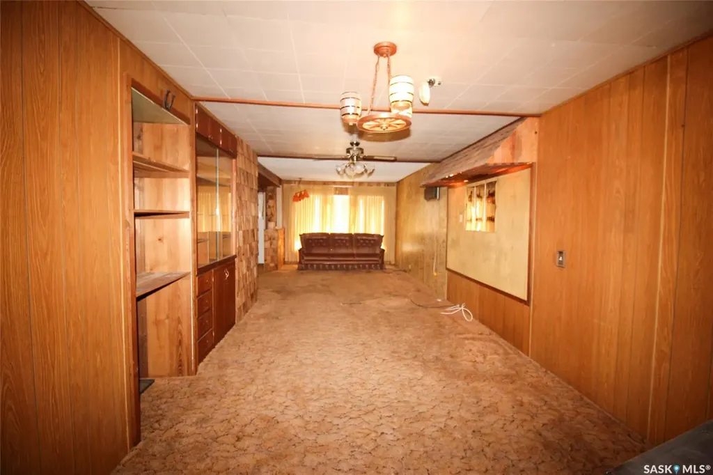 216 2nd Street E Shaunavon SK S0N 2M0