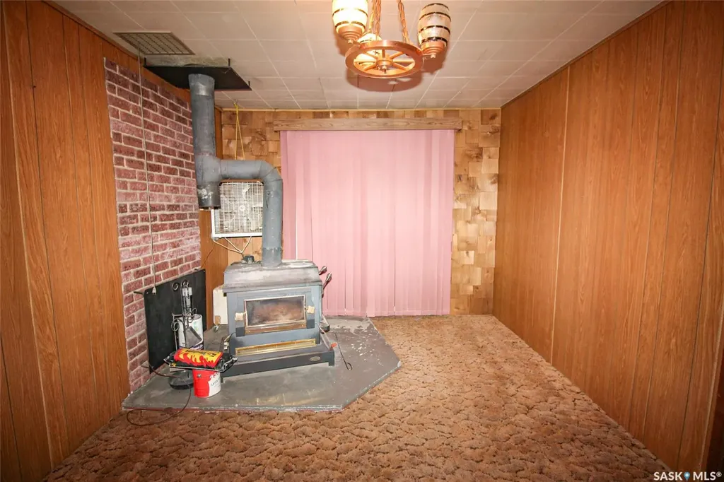 216 2nd Street E Shaunavon SK S0N 2M0
