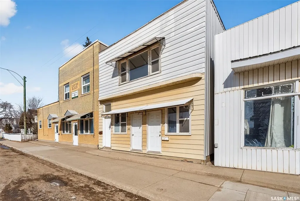308-312 Fairford Street W Moose Jaw SK S6H 1V9