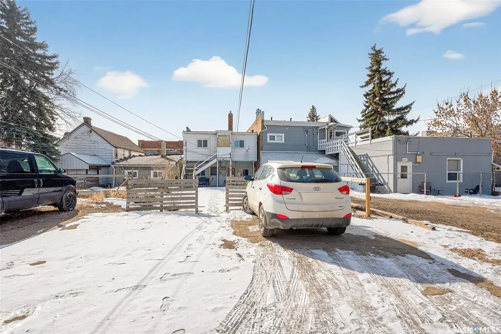 308-312 Fairford Street W Moose Jaw SK S6H 1V9