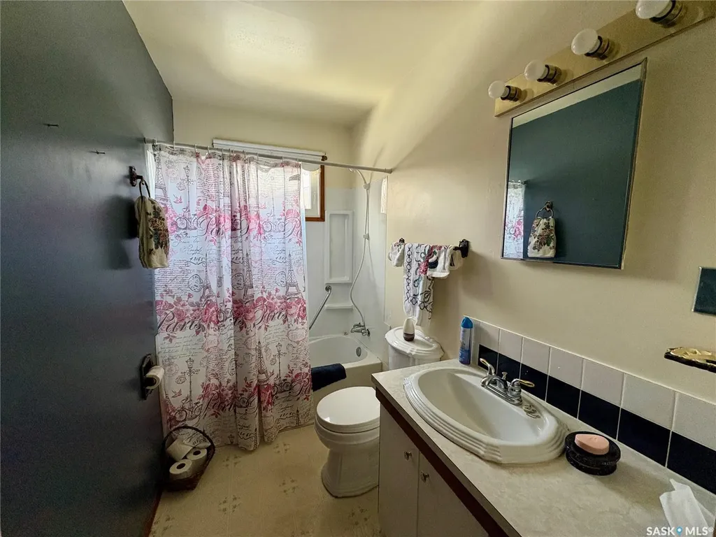 480 8th Avenue SE Swift Current SK S9H 3Y7