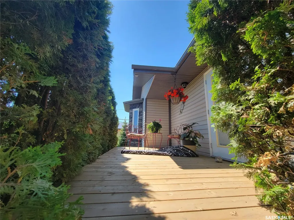 4702 Leader Street Macklin SK S0L 2C0