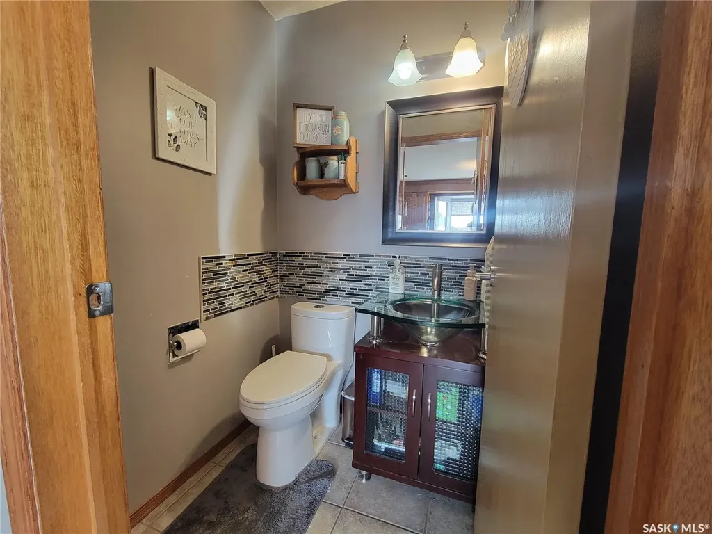 4702 Leader Street Macklin SK S0L 2C0