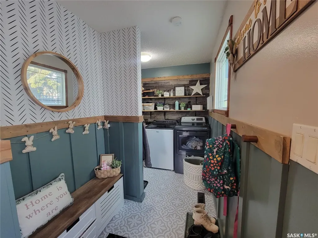 4702 Leader Street Macklin SK S0L 2C0