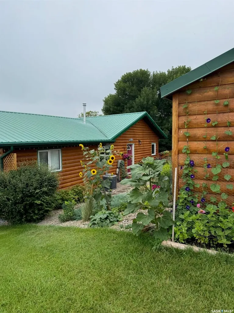 104 Elk Road Crooked Lake SK S0G 2B0