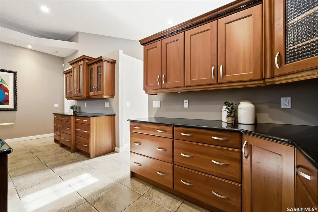 3270 Windsor Park Crescent Regina SK S4V 3B2