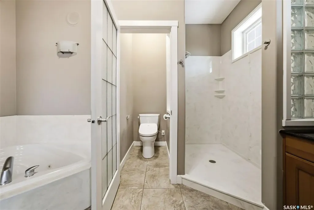 3270 Windsor Park Crescent Regina SK S4V 3B2