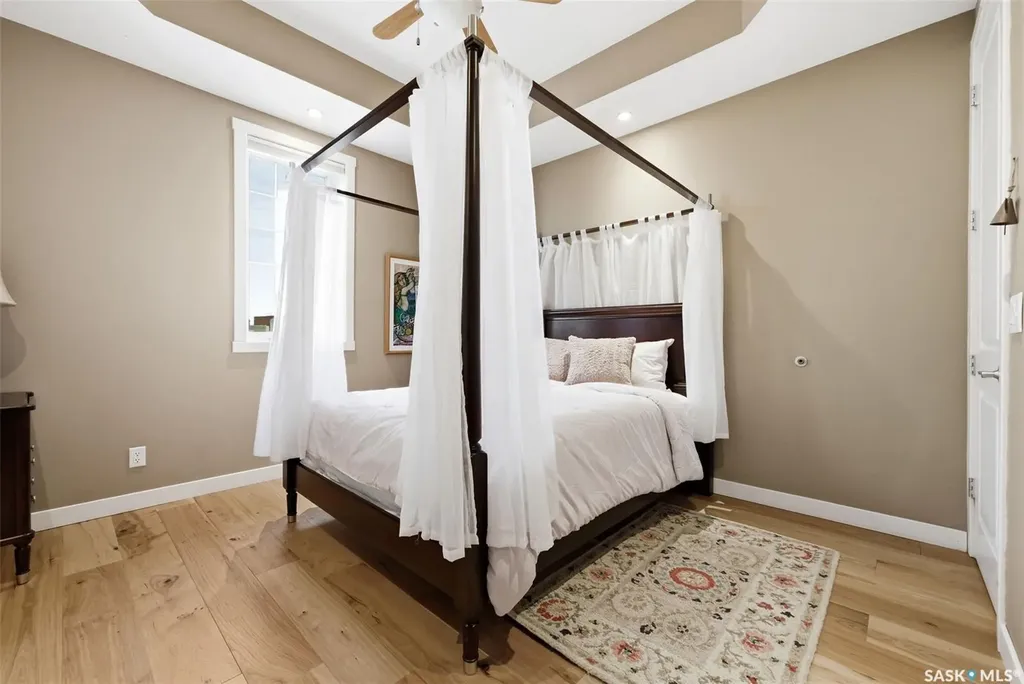 3270 Windsor Park Crescent Regina SK S4V 3B2