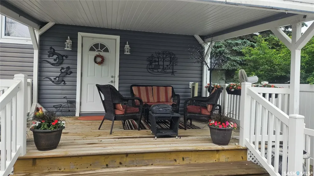 107 3rd Street S Wakaw SK S0K 4P0